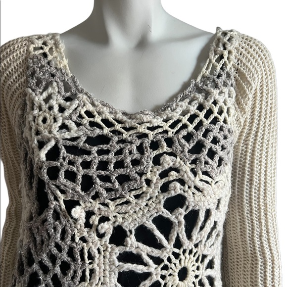 {Free People} Pullover  Crochet Sweater Cream Color Size Medium - Picture 4 of 7